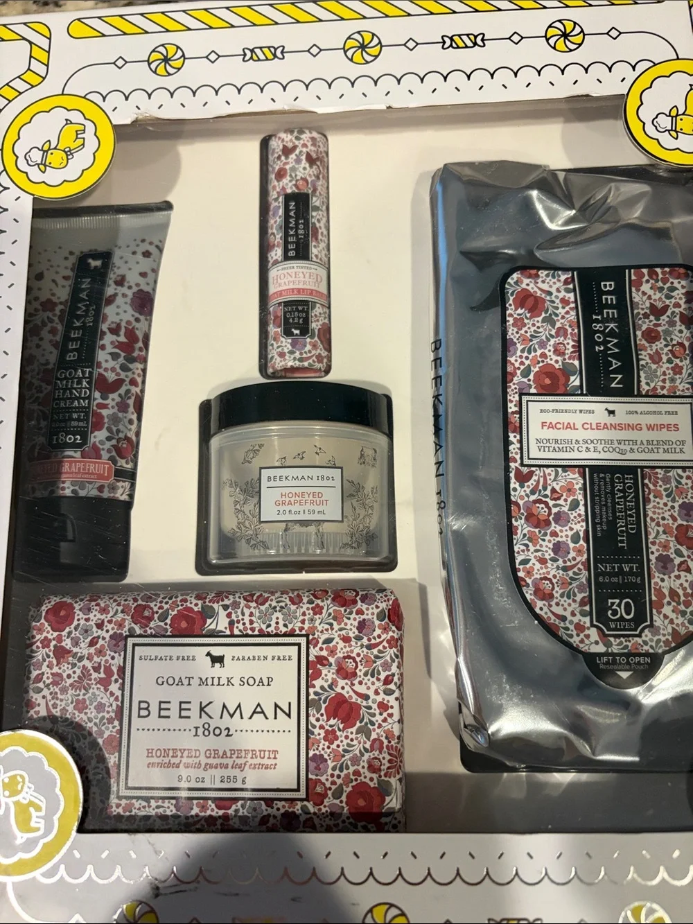 Beekman 1802 Floral Skincare Gift Set - White & Yellow gift set